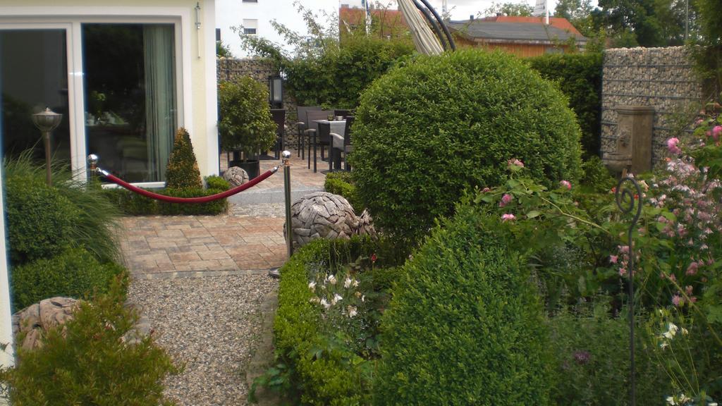 Hotel Villa Rosa Allershausen Eksteriør billede